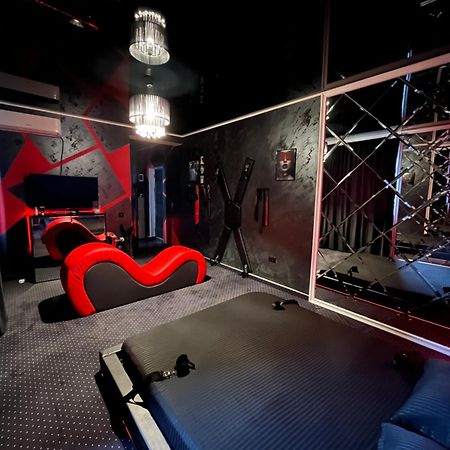 Adult Only Fantasy Room Bükreş Dış mekan fotoğraf