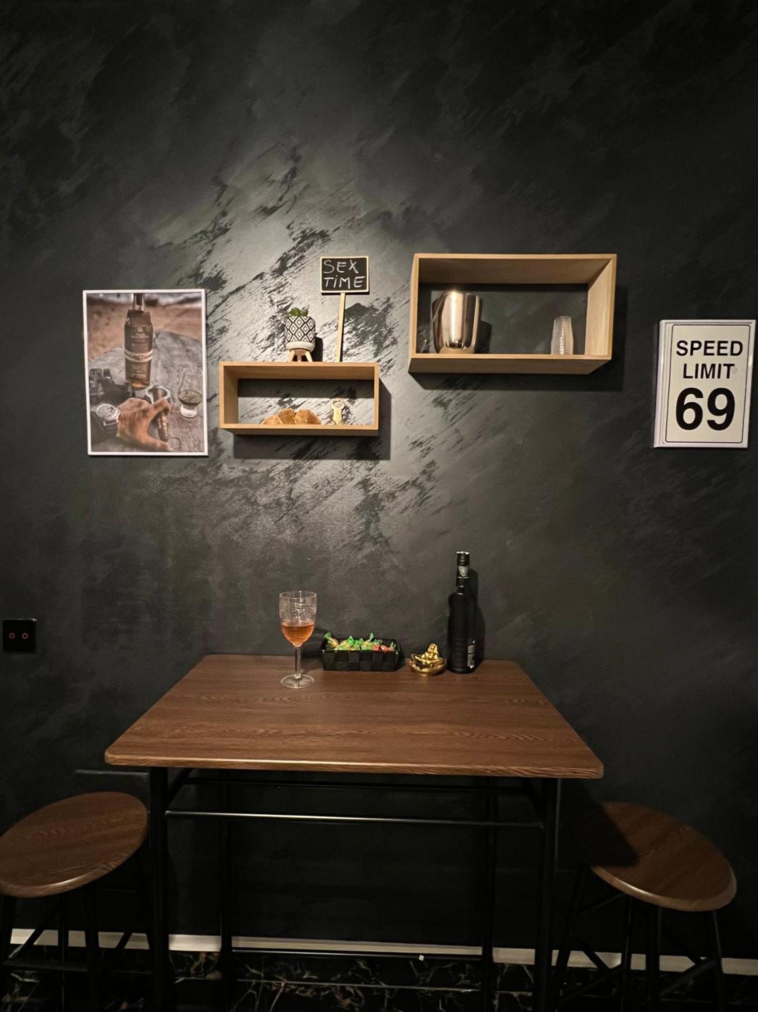 Adult Only Fantasy Room Bükreş Dış mekan fotoğraf